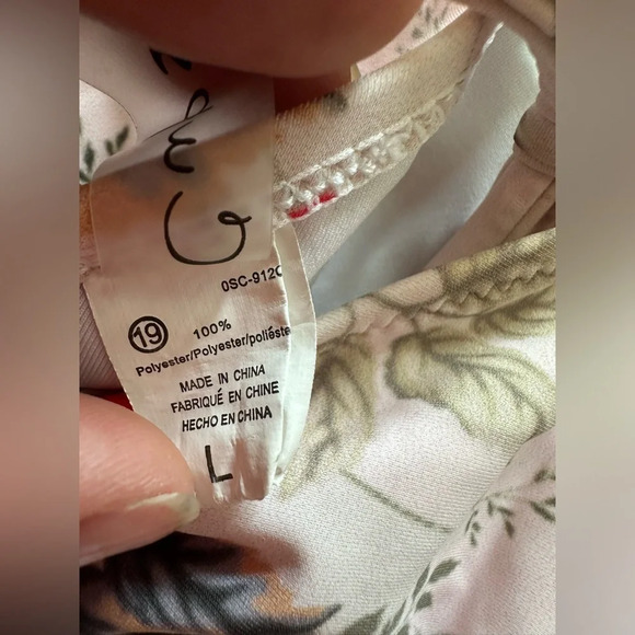 Cupshe Floral High Waisted Tie Back One Piece Suit- size Large - Picture 5 of 8